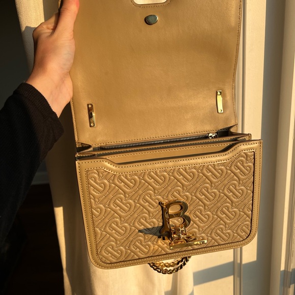 Burberry TB bag in calfskin - Picture 7 of 10